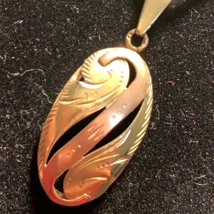 14k Gold Heavy Necklace 1250$